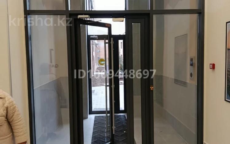2-комнатная квартира · 52 м² · 4/12 этаж, Улица Ермек Серкебаев, 49 79 за 35 млн 〒 в Астане, Нура р-н — фото 2