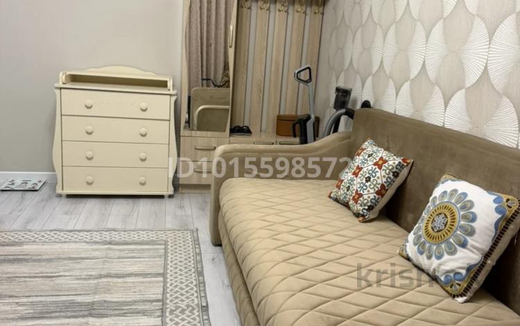 2-бөлмелі пәтер · 52 м² · 1/5 қабат, Самал-3 ш/а., проспект Достык — Омарова Достык, бағасы: 400 000 ₸ в Алматы, Медеуский р-н — фото 2
