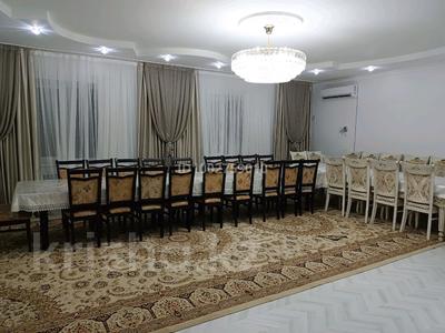 Дом · 5 комнат · 230 м², мкр 12 3 — Находится возле бани Арасан и В 12 за 55 000 〒 в Актобе