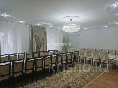Дом · 5 комнат · 230 м², мкр 12 3 — Находится возле бани Арасан и В 12 за 60 000 〒 в Актобе
