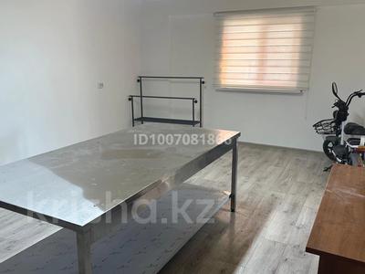 Отдельный дом · 1 комната · 40 м², мкр Геолог, Жаналы 7 а за 150 000 〒 в Атырау