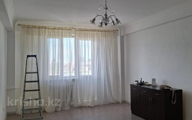 3-комнатная квартира · 90 м² · 8/9 этаж, Студенческая 190б за 300 000 ₸ в Атырау — фото 14
