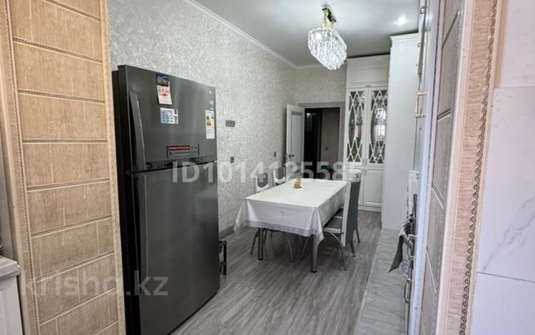 4-бөлмелі пәтер · 108 м² · 4/7 қабат, 19-ш/а., 19-ш/а. ЖК Раяна 23 — үй жолдын бойында орналасқан қасында аялдамалар бар, бағасы: 44 млн ₸ в Актау, 19-й мкр — фото 2