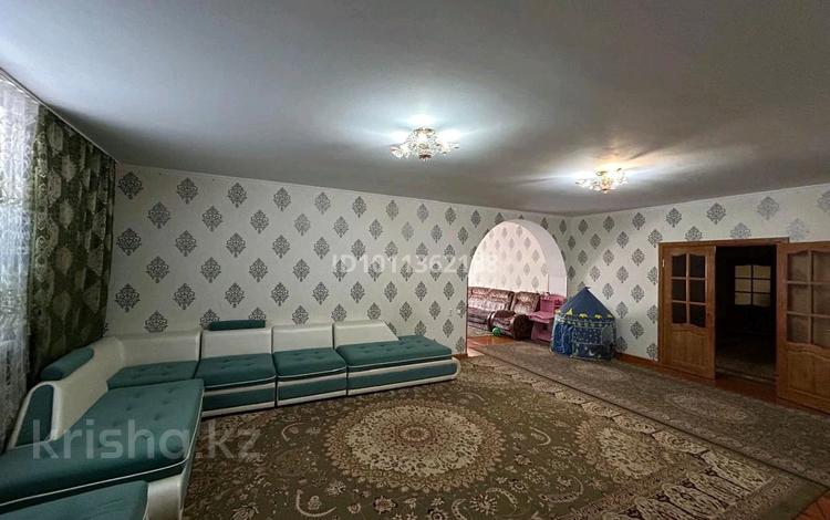 Отдельный дом · 7 комнат · 262 м² · 10 сот., мкр Жайлау , Мкр Жайлау Оралбайулы 19 за 70 млн ₸ в Шымкенте, Абайский р-н — фото 2