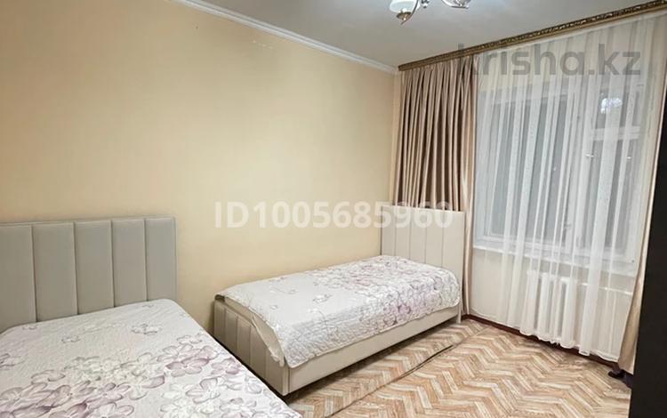 3-бөлмелі пәтер · 65 м² · 2/5 қабат, Аль-Фараби 106, бағасы: 17.5 млн ₸ в Кентау — фото 2