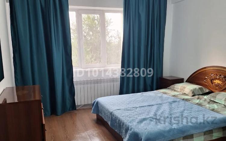 2-комнатная квартира · 56 м² · 6/13 этаж, мкр Маяк за 300 000 ₸ в Алматы, Турксибский р-н — фото 2