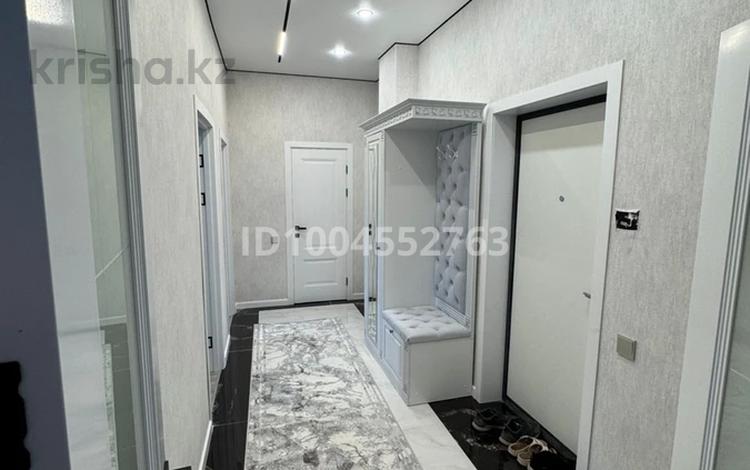 2-комнатная квартира · 82 м² · 2/9 этаж, Улы Дала 58/1 за 390 000 ₸ в Астане, Есильский р-н — фото 2