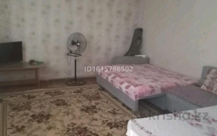 Отдельный дом · 3 комнаты · 70 м² · 8 сот., Айганым,ул А.Бокецханова 292А — Магазин Казына за 20 млн ₸ в  — фото 2