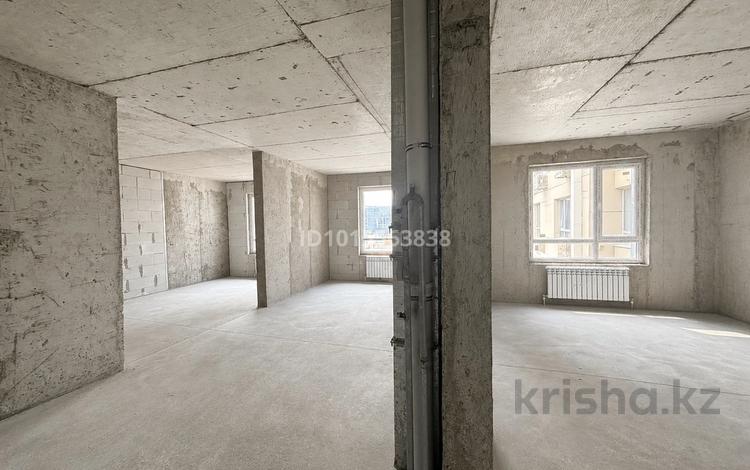 3-комнатная квартира · 80 м² · 5/18 этаж, Утепова 31 за 45.6 млн ₸ в Алматы, Бостандыкский р-н — фото 2