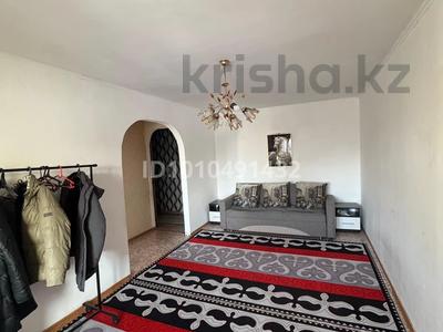 2 комнаты · 48 м² · 5/5 этаж, мкр Новый Город, Назарбаева 78 за 80 000 〒 в Караганде, Казыбек би р-н