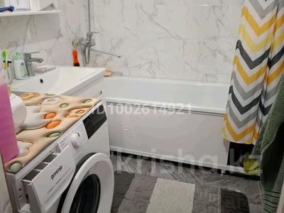Пәтерлер в Жетысу обл.: 4-бөлмелі пәтер · 87 м² · 5/5 қабат, Балапанова 5Б — Балапанова 1, бағасы: 39 млн 〒 4-бөлмелі пәтер · 87 м² · 5/5 қабат, Балапанова 5Б — Балапанова 1, бағасы: 39 млн 〒 в Талдыкоргане, мкр Жана Гарышкер