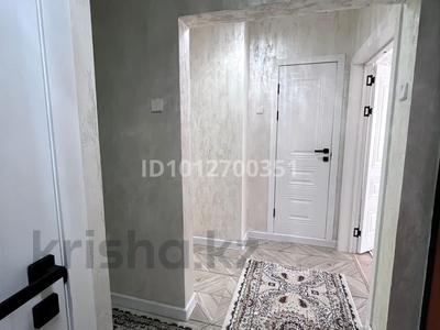 2-комнатная квартира · 60 м² · 2/5 этаж, мкр Карасу 60 — Садик мектеп цон мешіт парк за 26 млн ₸ в Шымкенте, Аль-Фарабийский р-н