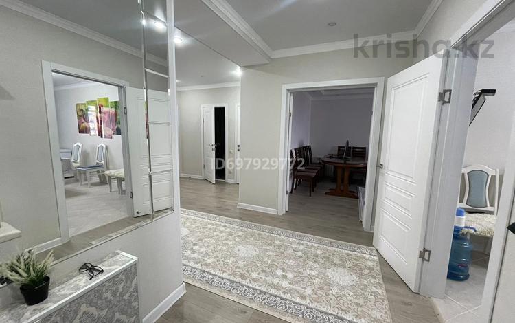 3-бөлмелі пәтер · 110 м² · 6/10 қабат, мкр Кунаева 52/2, бағасы: 52 млн ₸ в Уральске — фото 2