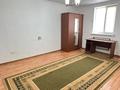 Отдельный дом · 4 комнаты · 150 м² · 200 сот., мкр Мунайшы, Неверева 43А — Университет нефти и газа за 230 000 ₸ в Атырау — фото 8