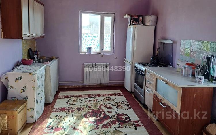 Жеке үй • 4 бөлмелер • 87 м² • 8 сот., Төле би ауылы Динанұрпейс 11 — Ескелді би көшесі, бағасы: 18 млн 〒 в  — фото 2