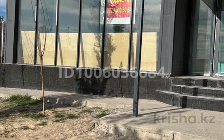 Свободное назначение, офисы, магазины и бутики, общепит, салоны красоты, медцентры и аптеки, образование · 280 м² за 85 млн 〒 в Шымкенте, Каратауский р-н — фото 2
