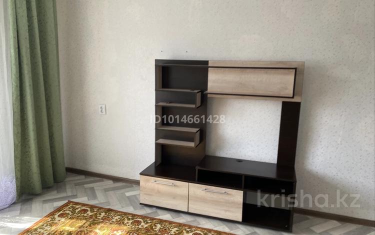 1-комнатная квартира · 40 м² · 6/10 этаж, Майкудук, Мкр Голубые пруды 18 за 13.3 млн ₸ в Караганде, Алихана Бокейханова р-н — фото 2