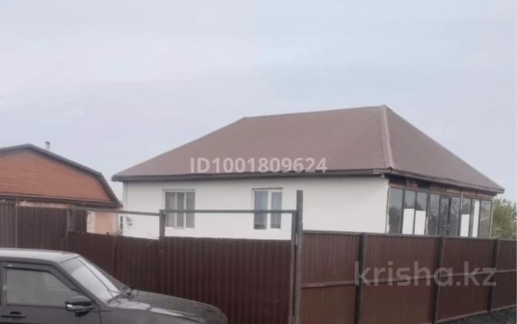 Часть дома · 3 комнаты · 80 м² · 10 сот., Островская 36 — Бегелдинова за 11 млн 〒 в Акколе — фото 2