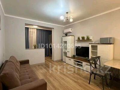 2-комнатная квартира · 45 м² · 4/14 этаж, мкр Самал-3 15к2 за 450 000 ₸ в Алматы, Медеуский р-н
