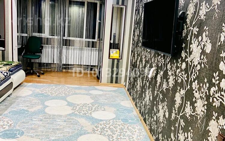 2-бөлмелі пәтер · 53 м² · 4/5 қабат, Алатау ш/а. 5, бағасы: 11 000 ₸ в Таразе, мкр Алатау — фото 20