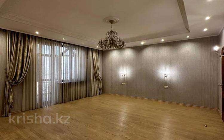 3-бөлмелі пәтер · 168 м² · 4/6 қабат, Рахмадиева 12 — ПРОСТОРНАЯ СВЕТЛАЯ КВАРТИРА ДОМ ВО ДВОРАХ, ЛУЧШЕЕ ПРЕДЛОЖЕНИЕ !, бағасы: 148 млн ₸ в Алматы, Бостандыкский р-н — фото 2