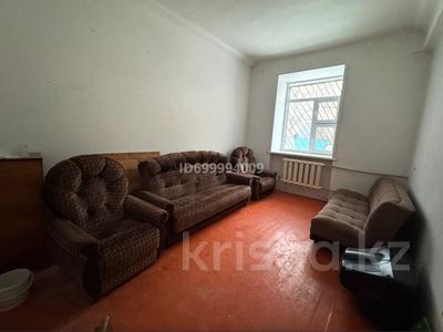 Пәтерлер в Карагандинской обл.: 1-бөлмелі пәтер · 30 м² · 1/4 қабат, Казбекова, бағасы: 15 млн 〒 1-бөлмелі пәтер · 30 м² · 1/4 қабат, Казбекова, бағасы: 15 млн 〒 в Балхаше