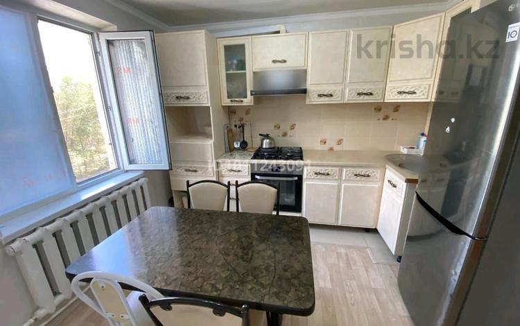 3-комнатная квартира · 70 м² · 3/5 этаж, 5 микр 7 за ~ 15.9 млн 〒 в Кульсары — фото 2