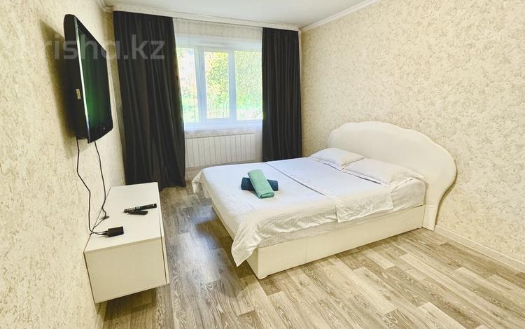 1-бөлмелі пәтер · 30 м² · 1/5 қабат, Юго-Восток ш/а., Дуйсембекова 43, бағасы: 13 000 ₸ в Караганде, Казыбек би р-н — фото 2