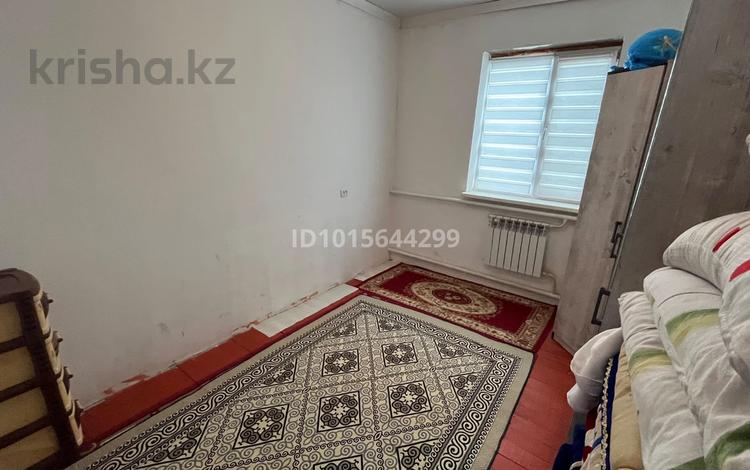 Отдельный дом · 3 комнаты · 100 м² · 100 сот., Самал мкр 3 көше 24 — Углавой за 15 млн ₸ в Батыре — фото 2