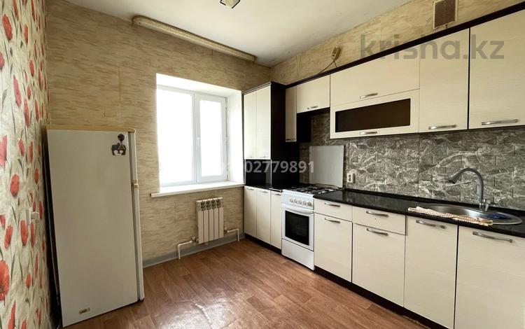 3-комнатная квартира · 73 м² · 4/4 этаж, жилой массив Есет Батыр, 1-й микрорайон, 33 33 — ПРОДАМ 3-Х КОМ.КВ за 19.5 млн ₸ в Актобе — фото 2