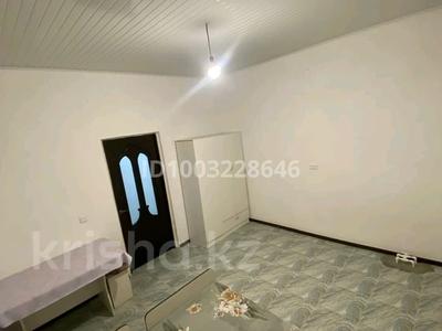 1-бөлмелі пәтер · 60 м² · 2/2 қабат, мкр Катынкопыр, Бабыр 89.б — Рядом 52.школа., бағасы: 90 000 ₸ в Шымкенте, Абайский р-н