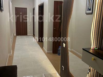 2-бөлмелі пәтер · 62 м² · 8 қабат, 192квартл — Жаркын тау сауда орталығында карама карсы, бағасы: 27 млн ₸ в Шымкенте, Каратауский р-н