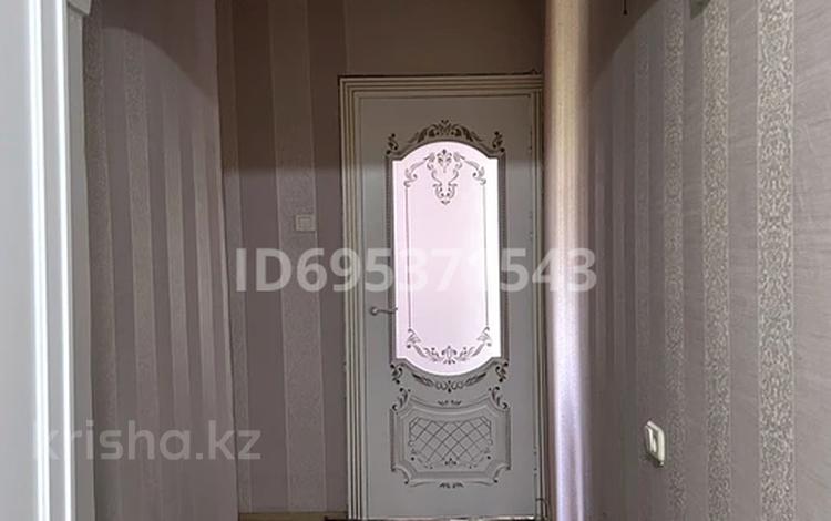 3-комнатная квартира · 60 м² · 2/5 этаж, 16-й микрорайон, 16-й микрорайон — Көктем за 28 млн 〒 в Шымкенте, Аль-Фарабийский р-н — фото 2