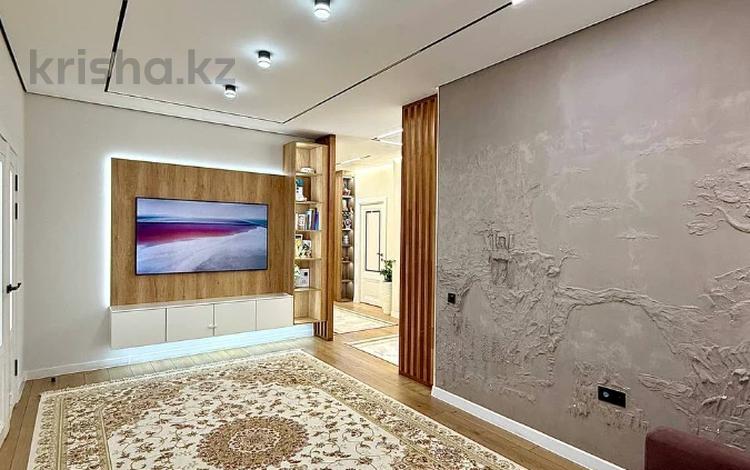 4-бөлмелі пәтер · 120 м² · 3/9 қабат, мкр Центральный, Абая 26/1 — Драмтеатр им. Махамбета, бағасы: 68 млн ₸ в Атырау — фото 33