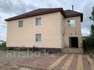 Отдельный дом · 6 комнат · 271 м² · 15 сот., Макатаева 12 А за 65 млн 〒 в Жибек Жолы