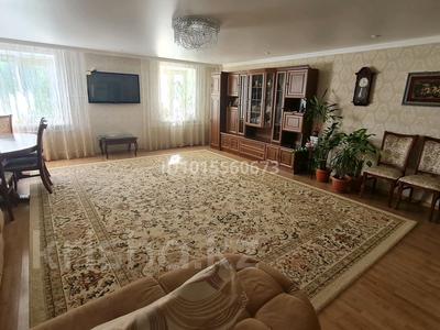 5-бөлмелі пәтер · 145 м² · 4/6 қабат, Сазды-4, Гришина 11 А, бағасы: 45 млн ₸ в Актобе, Сазда-4