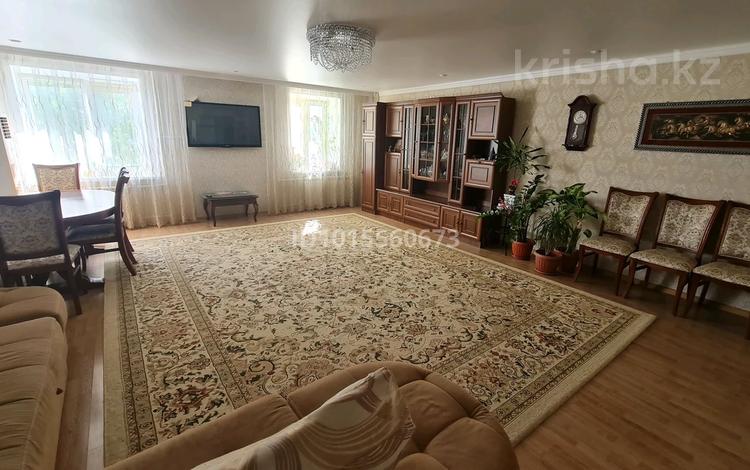 5-бөлмелі пәтер · 145 м² · 4/6 қабат, Сазды-4, Гришина 11 А, бағасы: 45 млн ₸ в Актобе, Сазда-4 — фото 2