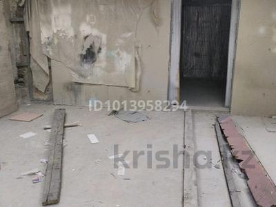 Жеке үй · 2 бөлме · 70 м² · 4 жүзд., Пер Абралы 12 — Стройтельный рынок Сапа на Жиенкулова, бағасы: 150 000 ₸ в Астане, р-н Байконур