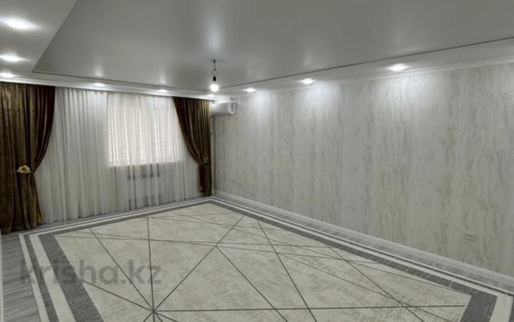 5-комнатная квартира · 140 м² · 2/6 этаж, 38-й мкр, 38 мкрн 4 за 45 млн ₸ в Актау — фото 2