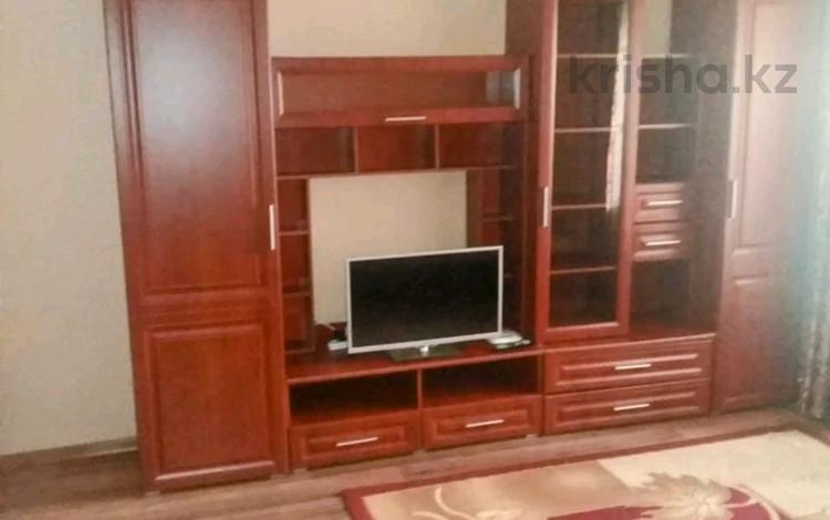 1-комнатная квартира · 38 м² · 2/5 этаж, мкр Самал-2 — Бульвар Мендикулова за 290 000 ₸ в Алматы, Медеуский р-н — фото 2