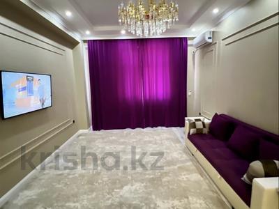 2-комнатная квартира · 65 м² · 3/15 этаж, 17-й мкр, ​17-й микрорайон 6 за 300 000 ₸ в Актау