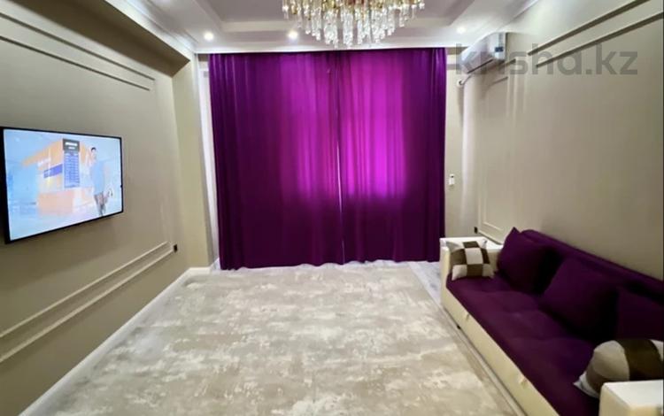 2-бөлмелі пәтер · 65 м² · 3/15 қабат, 17-ш/а., ​17-й микрорайон 6, бағасы: 260 000 ₸ в Актау, 17-й мкр — фото 50