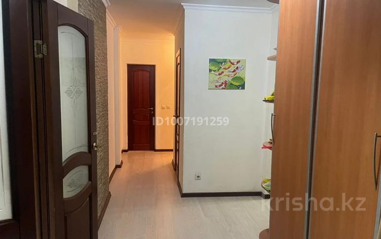 3-комнатная квартира · 87 м² · 5/5 этаж, мкр Жети Казына, 7 казына 2 за 250 000 ₸ в Атырау — фото 2