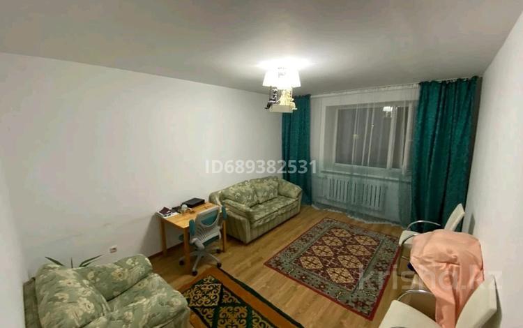 3-комнатная квартира, 100 м², 10/10 этаж помесячно, Култобе 11