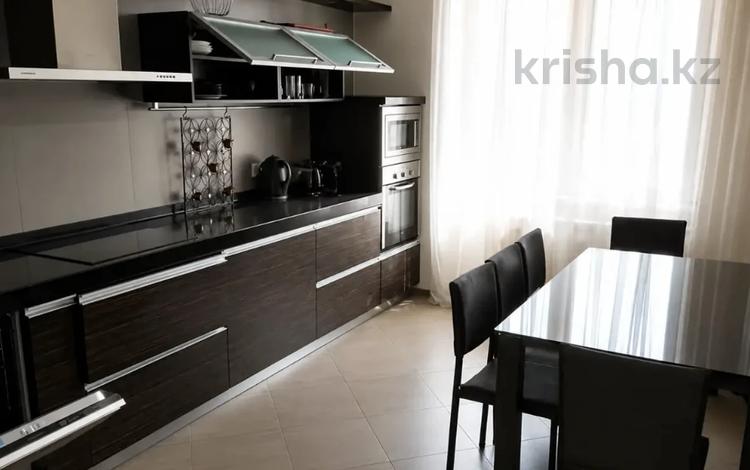 3-бөлмелі пәтер · 120 м² · 14/17 қабат, Достык 97, бағасы: 700 000 ₸ в Алматы, Медеуский р-н — фото 2