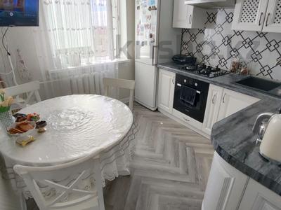 4-бөлмелі пәтер · 77.2 м² · 6/9 қабат, Мкр. 9 40 — Этаж 6, бағасы: 25 млн ₸ в Степногорске