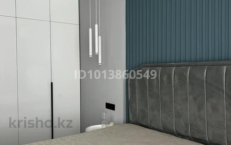 2-комнатная квартира · 70 м² · 3/9 этаж, мкр Нурсая, Абулхайр-хана 63 за 4 500 ₸ в Атырау — фото 2