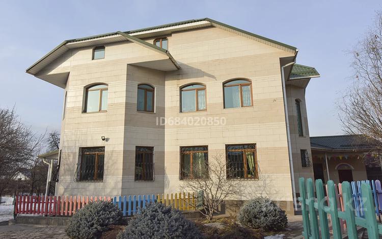 Отдельный дом · 10 комнат · 650 м² · 16.5 сот., мкр Нур Алатау, Нурлы Байкенова 18 — Рахмадиева - Сыргабекова за 275 млн 〒 в Алматы, Бостандыкский р-н — фото 2