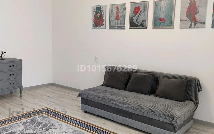 1-бөлмелі пәтер · 65.5 м² · 13/16 қабат, Шұғыла ш/а., Жуалы 26 — Сабденова, бағасы: 35 млн ₸ в Алматы, Наурызбайский р-н — фото 2