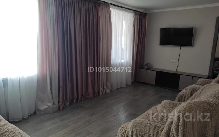 2-бөлмелі пәтер · 69.2 м² · 2/5 қабат, 2 микрорайон 31, бағасы: 29 млн ₸ в Конаеве — фото 2